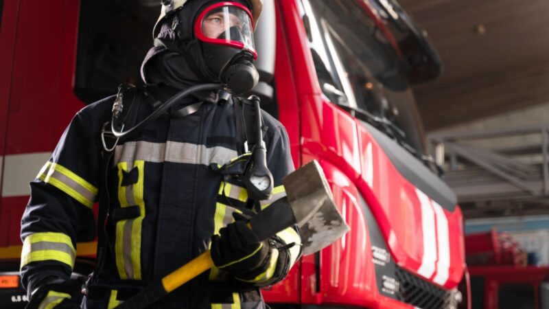 Akcja gaszenia pożaru na terenach rolnych w Grodzisku – udział pięciu zastępów straży pożarnej