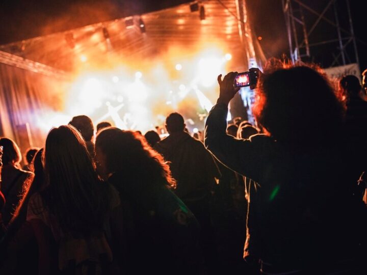 Kulinarny Festiwal Food Trucków w Parku Skarbków: Smakowite Doznania na Jesień!