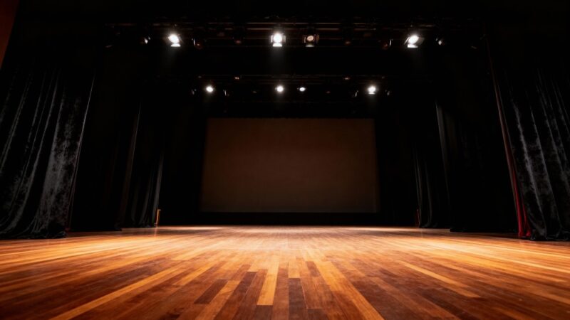 Klimakterium na scenie: humor i siła wspólnoty w spektaklu dla kobiet