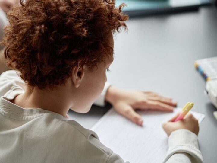 Młodzież z Żabiej Woli wybiera swoich liderów w demokratycznych wyborach