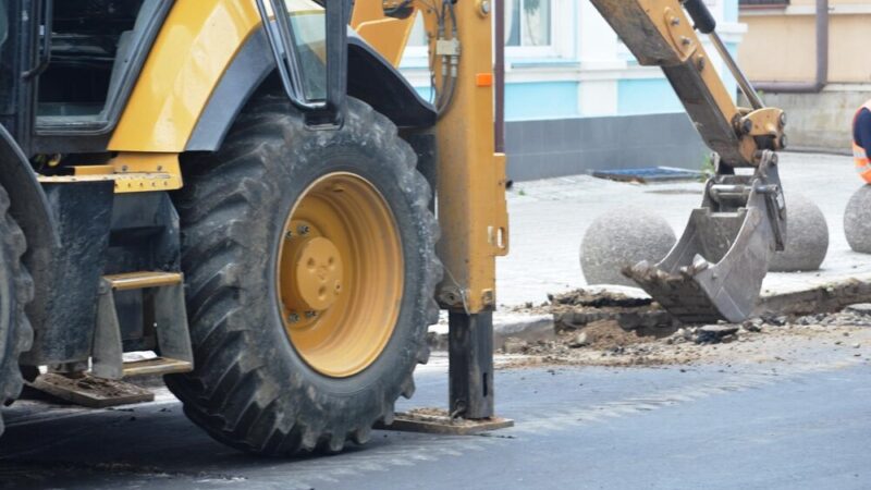 Nocne prace drogowe na ul. Tarczyńskiej w Gminie Żabia Wola: zamknięcie odcinka od 17 do 20 listopada