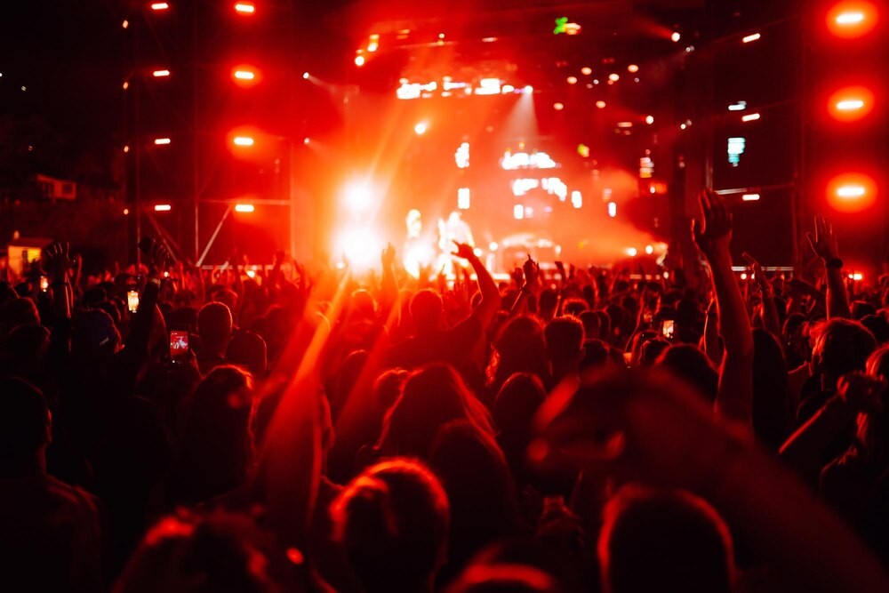 Muzyczne piątki w Kaskach: koncerty łączące pokolenia!