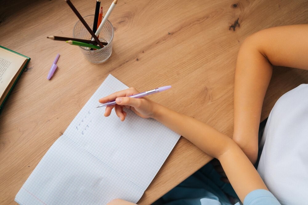 Zimowe przygody w Mediatece: Zapisz dziecko na kreatywne ferie!