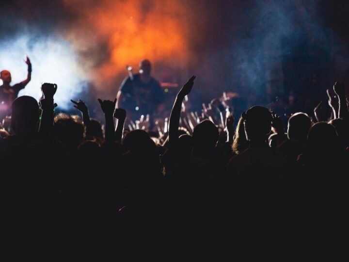 Finisaż „Muzyka sfer 3” z koncertem Artura Szałkowskiego w Mediatece