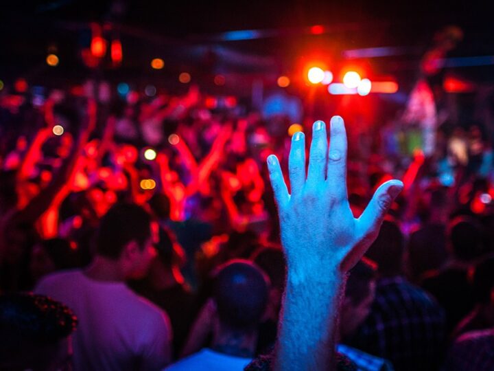 MOTYLE POLSKIEJ SCENY: Koncert Anny Żebrowskiej i Roberta Obcowskiego w Mediatece