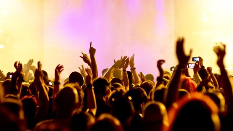 Emocje w rytmie muzyki: nowa wystawa na horyzoncie!