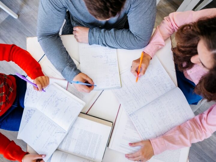 Uczniowie wracają do nowej, rozbudowanej szkoły w Skułach