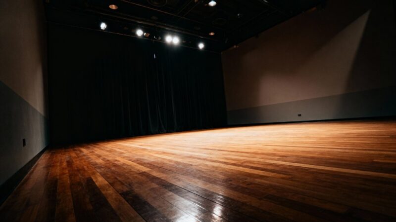 Prawda o kłamstwie: Komedia, która zaskoczy widzów już 30 marca!