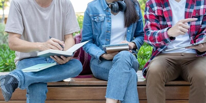 Salon Edukacyjny w Milanówku – Twoja przyszłość w zasięgu ręki!