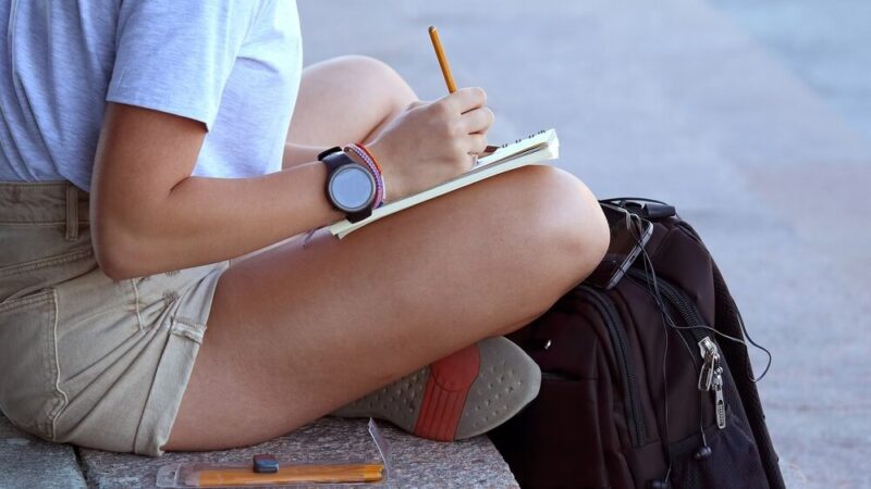 Warszawska młodzież poznaje samorządowe wyzwania w Podkowie Leśnej