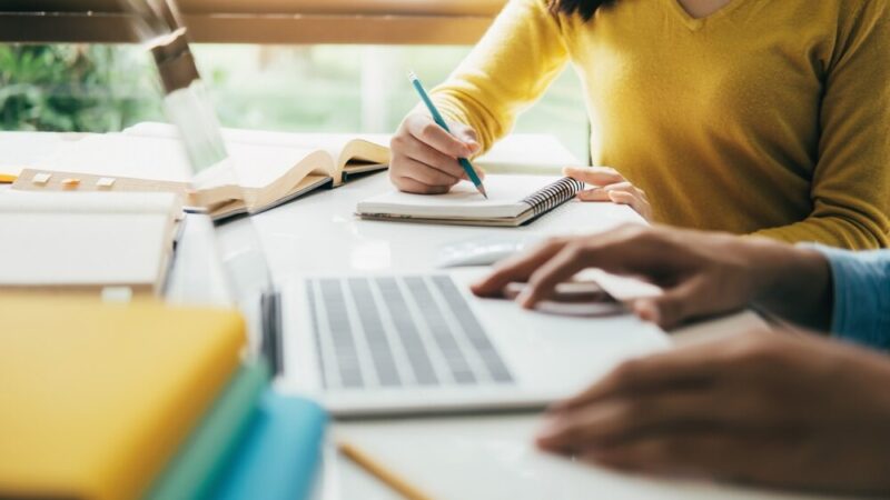 Światowy Dzień Książki w Grodzisku Mazowieckim: radosne chwile i literackie odkrycia