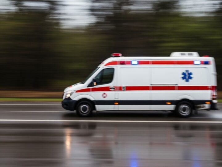 Każdy może uratować życie dzięki defibrylatorom AED w Grodzisku Mazowieckim