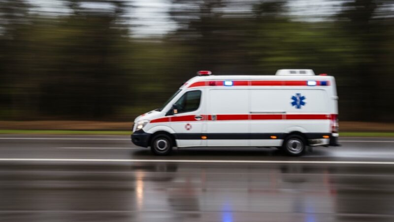 Każdy może uratować życie dzięki defibrylatorom AED w Grodzisku Mazowieckim
