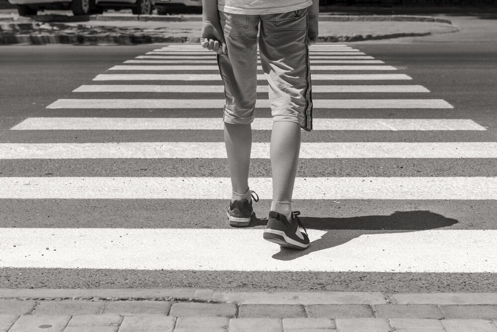 Bezpieczne przedszkolaki: Policjanci uczą zasad ruchu drogowego
