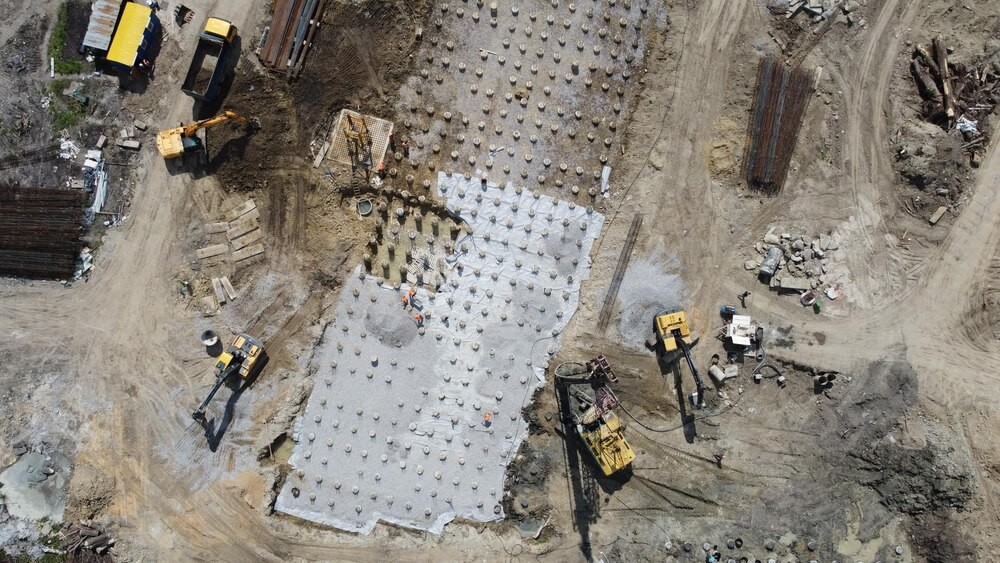Nowy park w Szczęsnem: rewitalizacja zbiornika wodnego na ostatniej prostej!