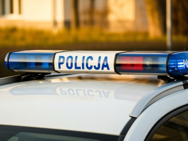 Nie daj się wciągnąć w dezinformację: rozmawiaj, wspieraj i zgłaszaj zagrożenia Policji